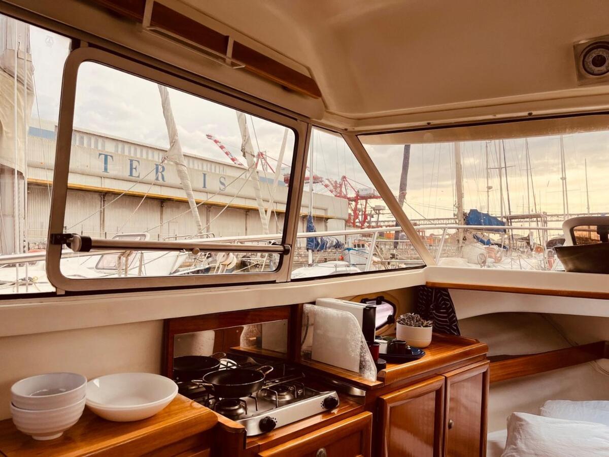 Ero- A Floating Escape In Lisboa